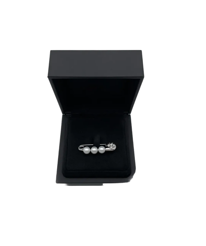 Chrome Hearts  Mikimoto 18K White Gold Diamond Pearl Safety Pin